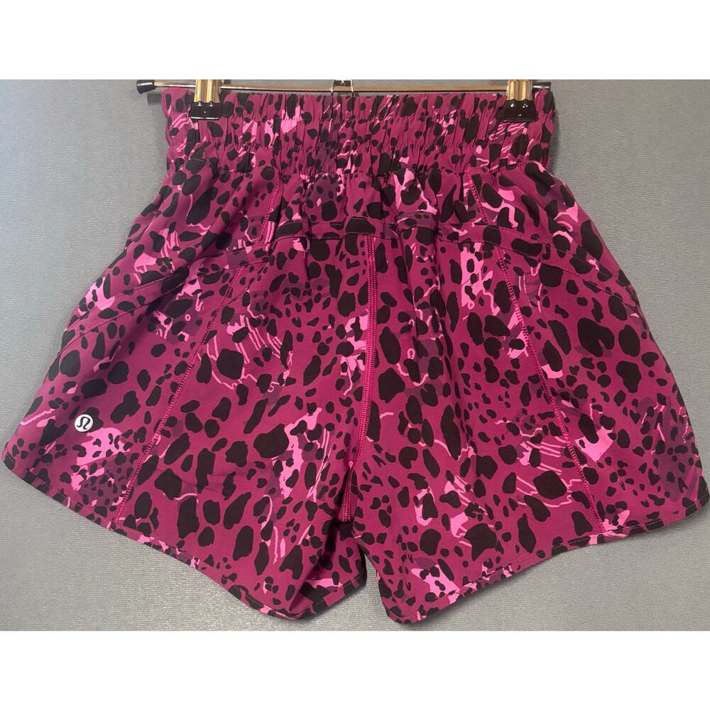 ⭐Lululemon Track That MR Short 5” Lined Size 2 Cheetah Camo Magenta Purple - Picture 3 of 7